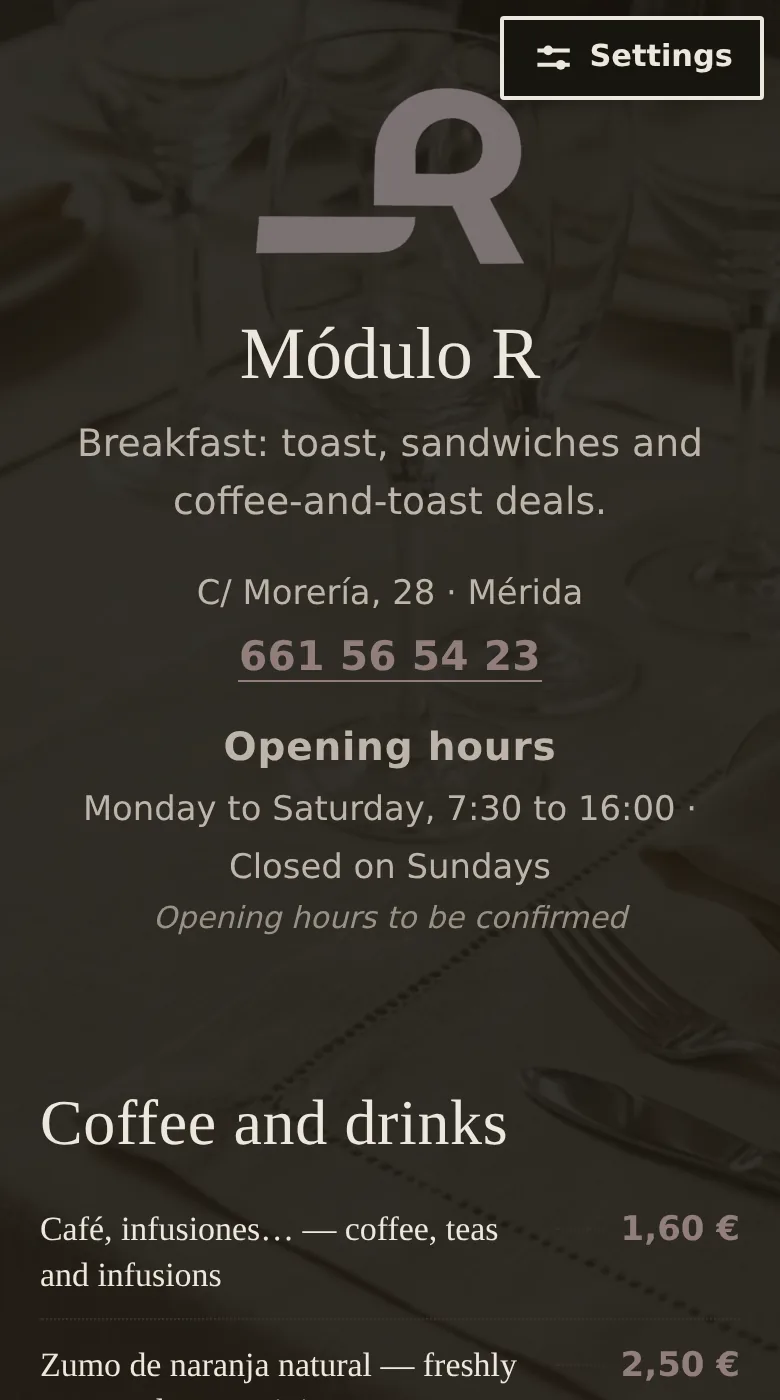 La carta en inglés y con la vista oscura: Breakfast, Opening hours, Coffee and drinks